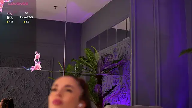 EsmeAinsley online show from 21, 12, 2024