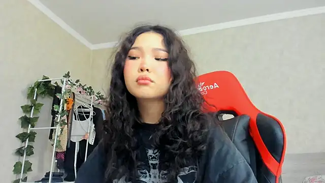 wastforu online show from 18, 2, 2025