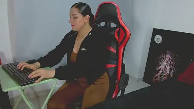 Noamartin  online show from 14, 4, 2026