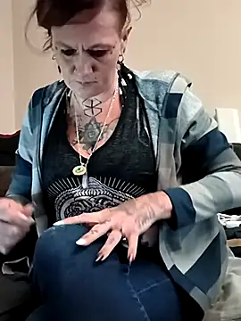 renegade vyxxen online show from 14, 12, 2025