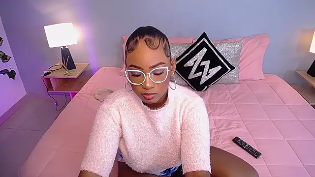 Snapshot of JasmineCampbell_ chatting on 15, 2, 2025 JasmineCampbell online show from 15, 2, 2025