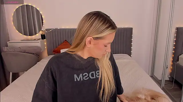 CassieRayss online show from 11, 4, 2026