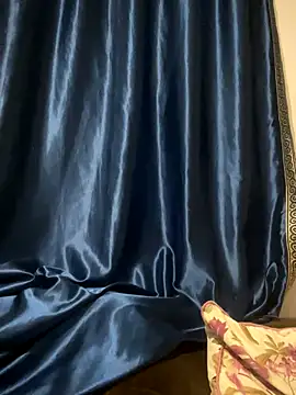 Snapshot of Hijabi_HotGirls chatting on 12, 10, 2025 Hijabi HotGirls online show from 12, 10, 2025