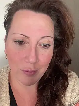 Snapshot of xsexycurvymilf chatting on 13, 1, 2025 xsexycurvymilf online show from 13, 1, 2025