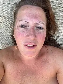 Snapshot of xsexycurvymilf chatting on 27, 6, 2026 xsexycurvymilf online show from 27, 6, 2026
