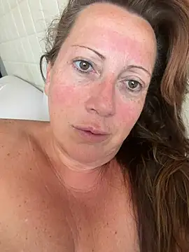Snapshot of xsexycurvymilf chatting on 12, 7, 2026 xsexycurvymilf online show from 12, 7, 2026