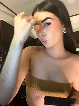 Snapshot of Coralinee_01 chatting on 25, 11, 2025 Coralinee 01 online show from 25, 11, 2025