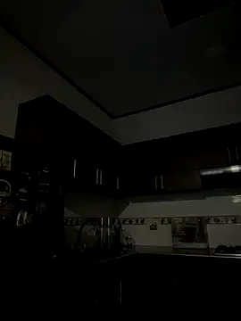 Snapshot of Coralinee_01 chatting on 28, 11, 2025 Coralinee 01 online show from 28, 11, 2025