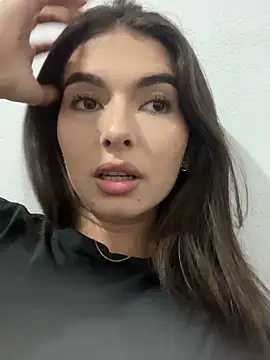 Coralinee 01 online show from 21, 2, 2026