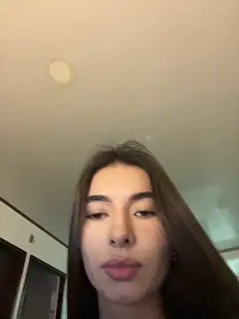 Snapshot of Coralinee_01 chatting on 26, 5, 2026 Coralinee 01 online show from 26, 5, 2026