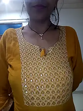 Snapshot of Hot-Shivani chatting on 16, 1, 2025 Hot-Shivani online show from 16, 1, 2025