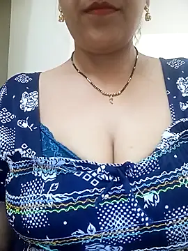 Snapshot of Hot-Shivani chatting on 17, 5, 2026 Hot-Shivani online show from 17, 5, 2026