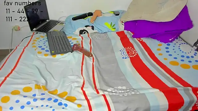 Snapshot of aphrodites_ass chatting on 22, 6, 2026 aphrodites ass online show from 22, 6, 2026