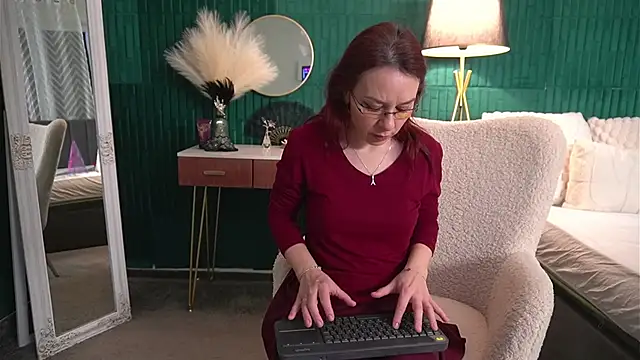 HaileyMoonn online show from 16, 3, 2026