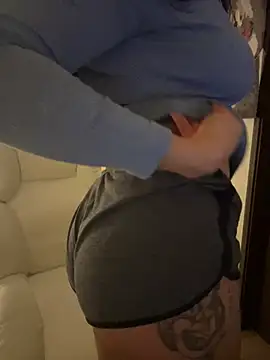 PetitLumiere online show from 17, 2, 2025