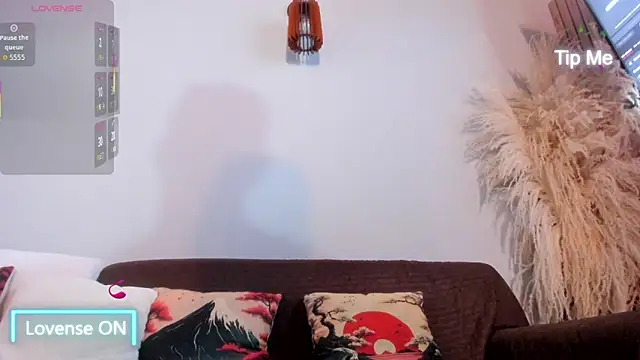 neo dimou  online show from 4, 10, 2025