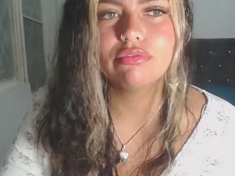 Snapshot of sweetkitty_16 chatting on 20, 9, 2025 sweetkitty 16 online show from 20, 9, 2025