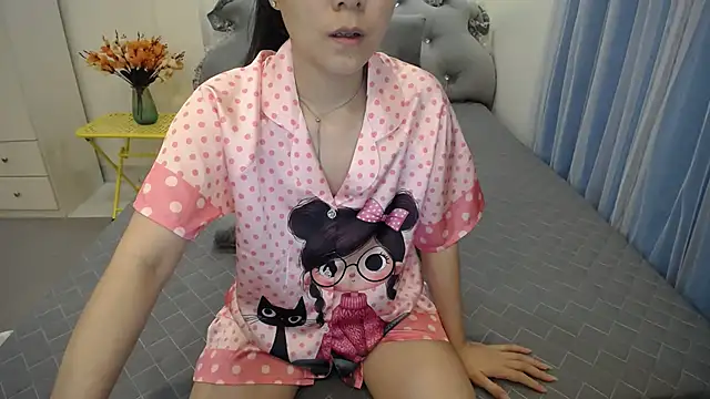 Snapshot of Lavender_Sweet chatting on 10, 9, 2025 Lavender Sweet online show from 10, 9, 2025