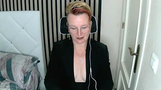 xxNoeliaxx online show from 14, 3, 2025