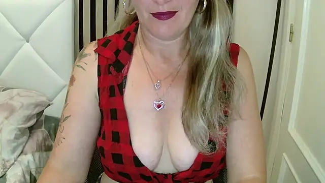 Snapshot of xxNoeliaxx chatting on 2, 5, 2026 xxNoeliaxx online show from 2, 5, 2026