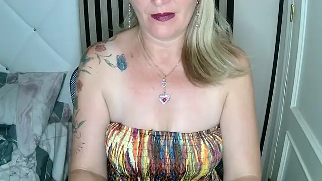 xxNoeliaxx online show from 13, 7, 2026