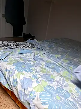 Snapshot of molozeb chatting on 25, 10, 2025 molozeb online show from 25, 10, 2025