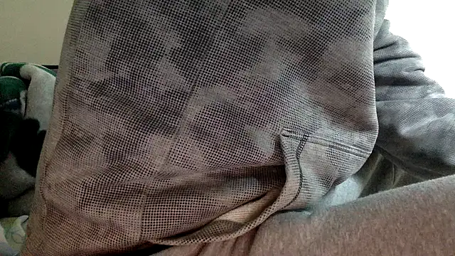 Snapshot of molozeb chatting on 4, 12, 2025 molozeb online show from 4, 12, 2025