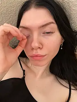 Lisaaa Alisa online show from 5, 2, 2025