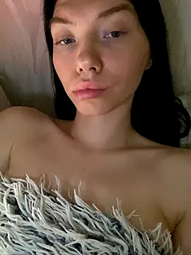 Lisaaa Alisa online show from 6, 10, 2025