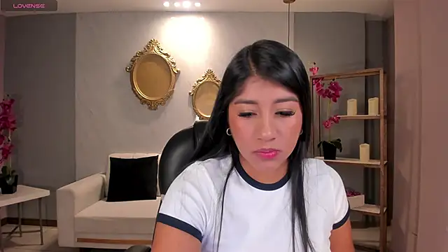 JessicaWilliams1 online show from 24, 9, 2025