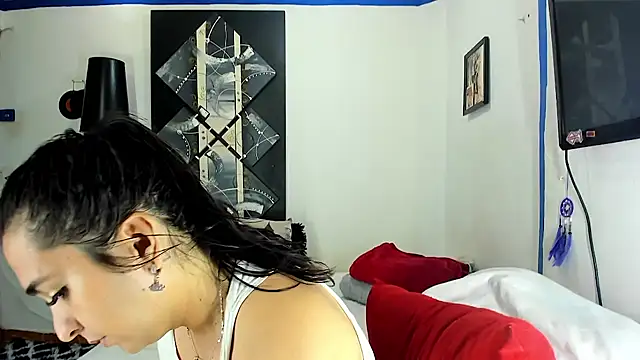 Snapshot of SARAMISHA chatting on 17, 4, 2026 SARAMISHA online show from 17, 4, 2026