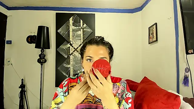 Snapshot of SARAMISHA chatting on 19, 4, 2026 SARAMISHA online show from 19, 4, 2026