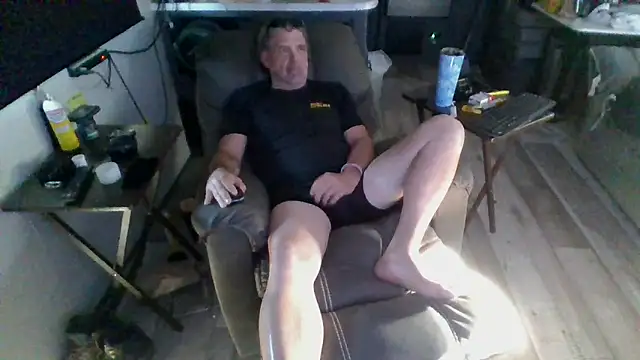 Snapshot of lateniter chatting on 3, 5, 2026 lateniter online show from 3, 5, 2026