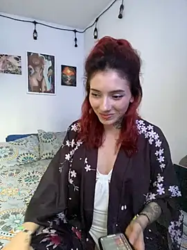 LiliJones  online show from 13, 2, 2025