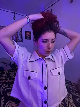 LiliJones  online show from 25, 2, 2025