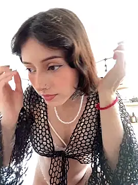 LiliJones  online show from 5, 2, 2026