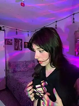 LiliJones  online show from 13, 2, 2026