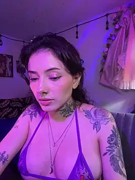 Snapshot of LiliJones_ chatting on 25, 4, 2026 LiliJones online show from 25, 4, 2026