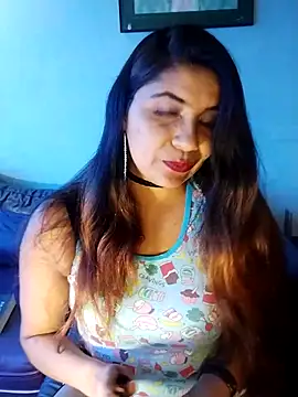 Luna Dumont online show from 24, 2, 2025