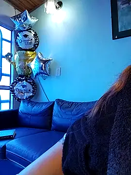 Luna Dumont online show from 25, 2, 2025