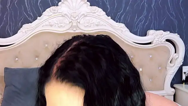 Lauren Saint online show from 4, 10, 2025