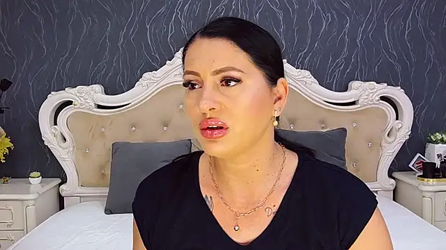 Snapshot of Lauren_Saint chatting on 26, 6, 2026 Lauren Saint online show from 26, 6, 2026