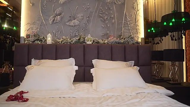 eva fashionista online show from 24, 12, 2024