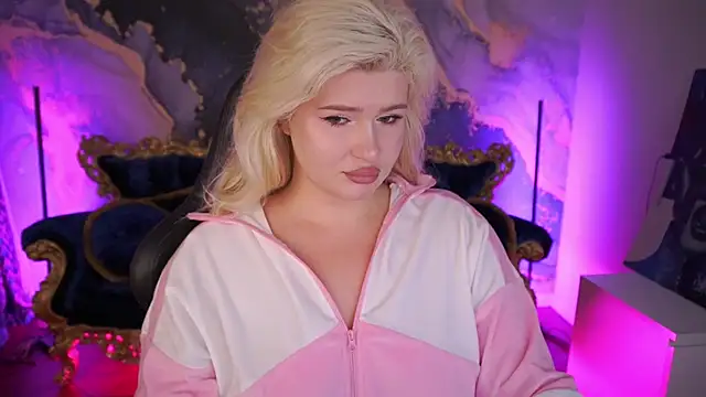 CocoSecretss online show from 13, 10, 2025