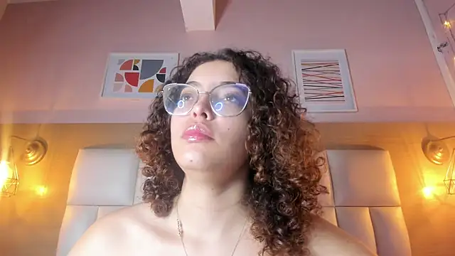 Snapshot of Dollar-girl chatting on 15, 1, 2025 Dollar-girl online show from 15, 1, 2025