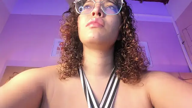 Snapshot of Dollar-girl chatting on 5, 2, 2025 Dollar-girl online show from 5, 2, 2025