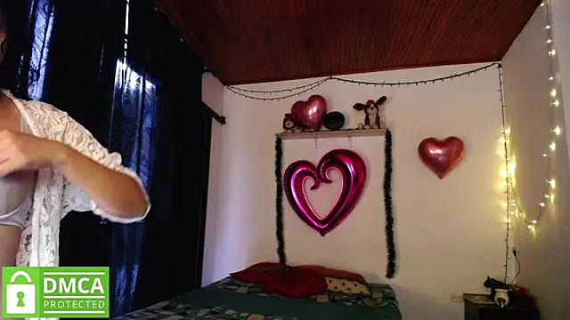 Snapshot of Mr_MrsCurie chatting on 14, 12, 2024 Mr MrsCurie online show from 14, 12, 2024