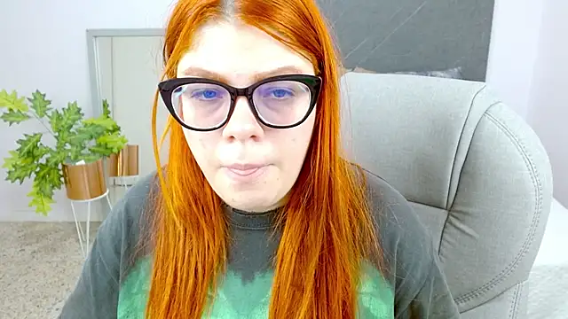 lucie nicolls online show from 12, 12, 2024