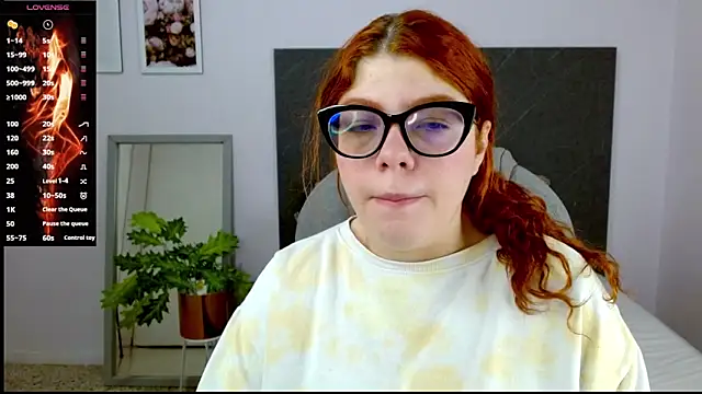 lucie nicolls online show from 20, 1, 2025