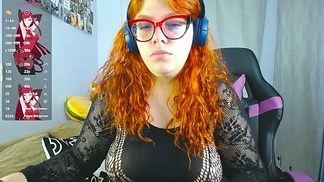 lucie nicolls online show from 11, 3, 2025